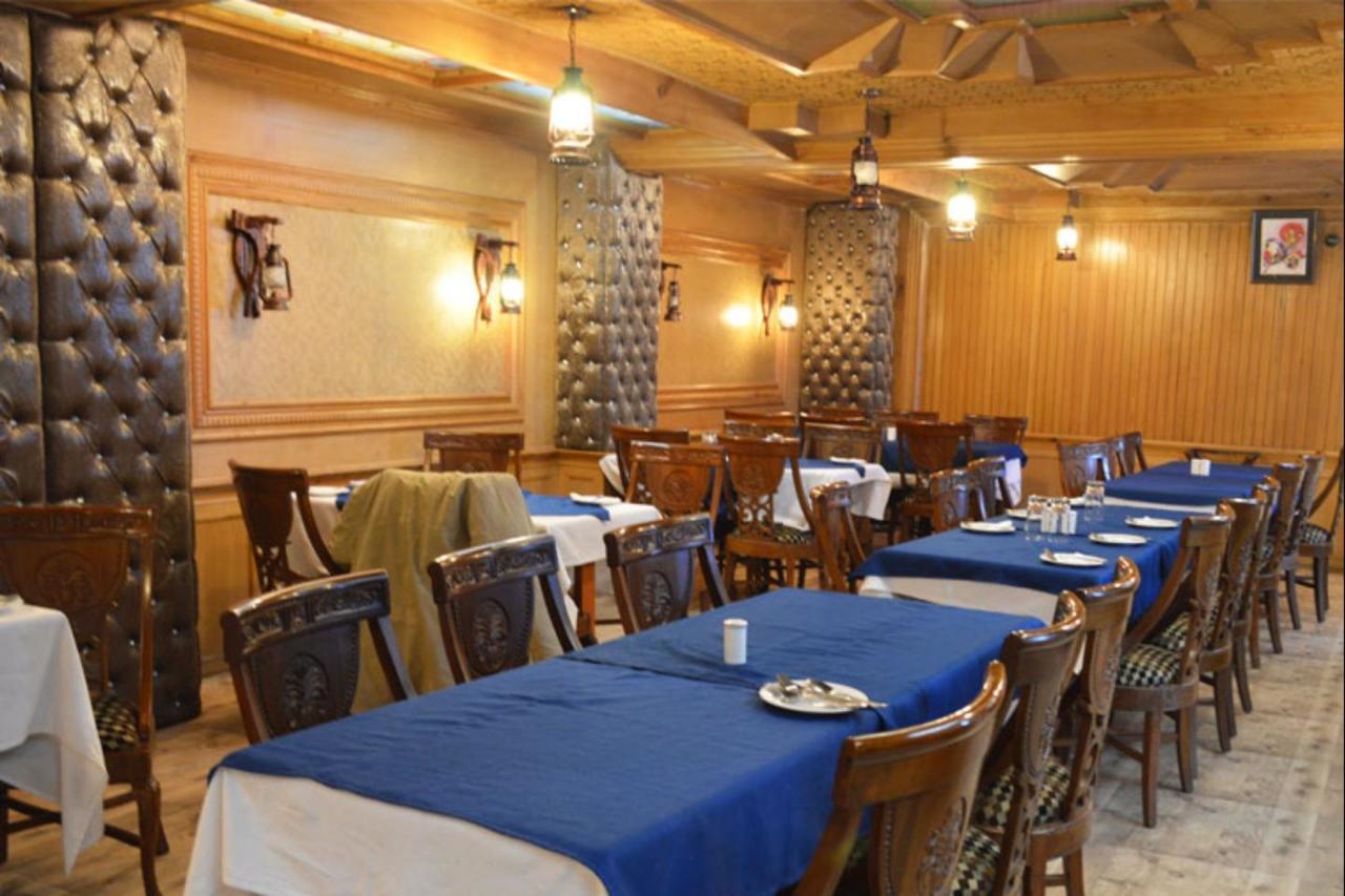 Hotel Hilltop Gulmarg JAMMU AND KASHMIR Buitenkant foto