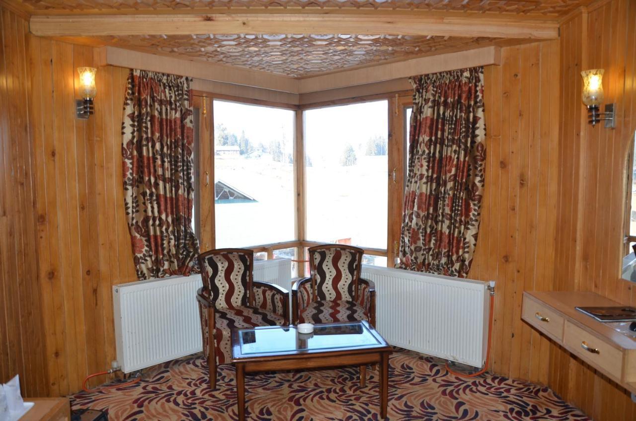 Hotel Hilltop Gulmarg JAMMU AND KASHMIR Buitenkant foto