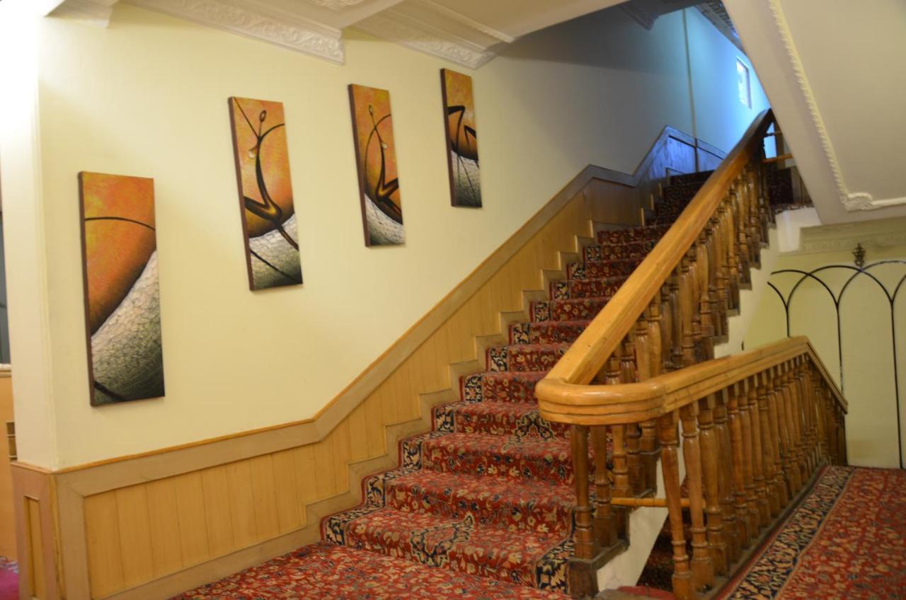 Hotel Hilltop Gulmarg JAMMU AND KASHMIR Buitenkant foto